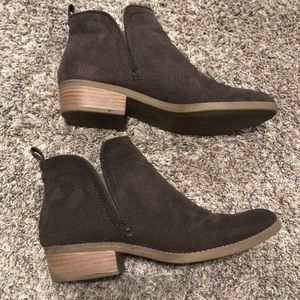 DV Booties